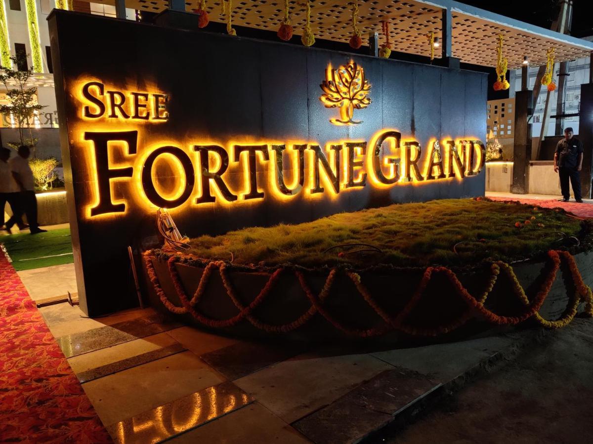 Sree Fortune Grand, Tadepalli Hotel Tadepalle Exterior photo
