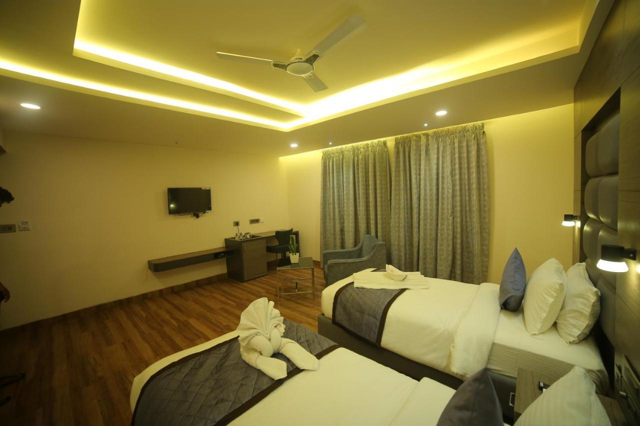 Sree Fortune Grand, Tadepalli Hotel Tadepalle Exterior photo
