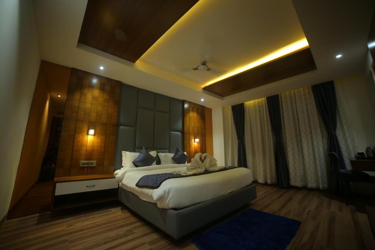 Sree Fortune Grand, Tadepalli Hotel Tadepalle Exterior photo